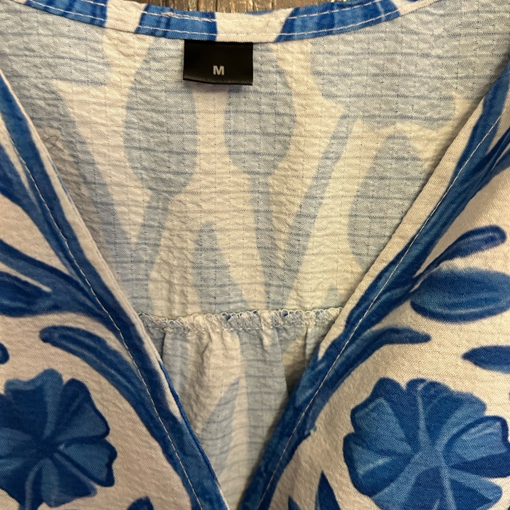 Blue & White Floral Tree Shift Dress - Picture 4 of 4